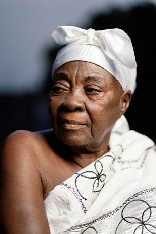 Mulher religião de matriz africana